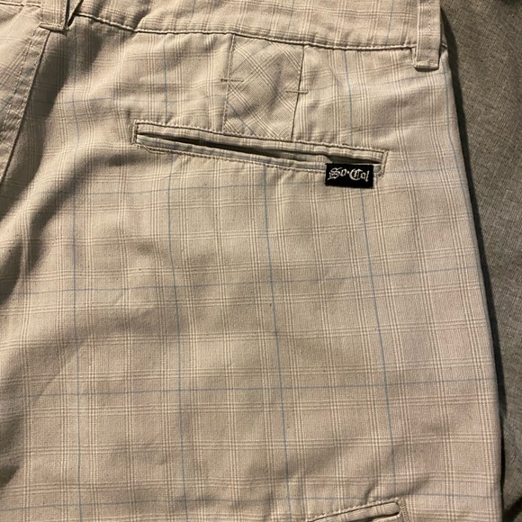 SoCal Men’s Shorts - Size 34 - Picture 5 of 7